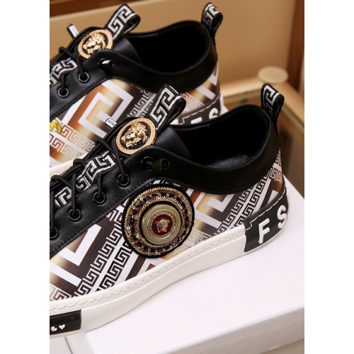 Replica Versace Casual Shoes For Men #872184 $88.00 USD for Wholesale