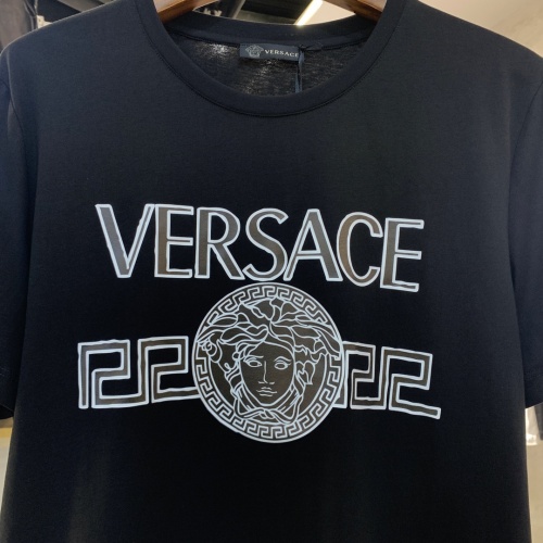 Replica Versace T-Shirts Short Sleeved For Men #873320 $41.00 USD for Wholesale