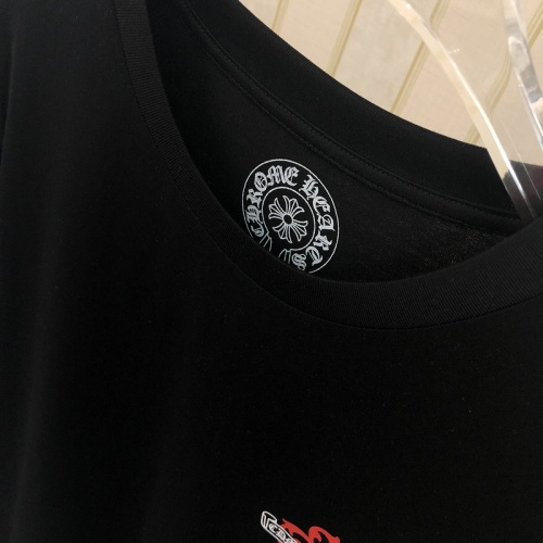 Replica Chrome Hearts T-Shirts Short Sleeved For Men #873543 $30.00 USD for Wholesale