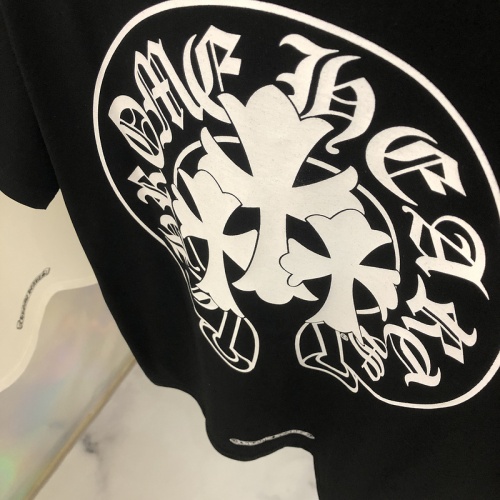 Replica Chrome Hearts T-Shirts Short Sleeved For Men #873557 $30.00 USD for Wholesale