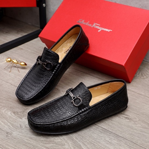 Ferragamo Leather Shoes For Men #873638