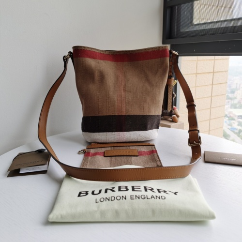 Burberry AAA Messenger Bags For Women #873894 $192.00 USD, Wholesale Replica Burberry AAA Messenger Bags