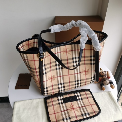 Replica Burberry AAA Handbags For Women #873904 $175.00 USD for Wholesale
