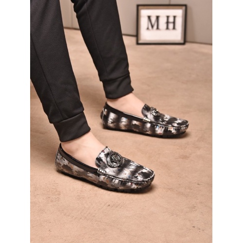 Replica Versace Casual Shoes For Men #873974 $72.00 USD for Wholesale