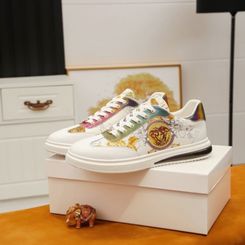 Replica Versace Casual Shoes For Men #875624 $76.00 USD for Wholesale