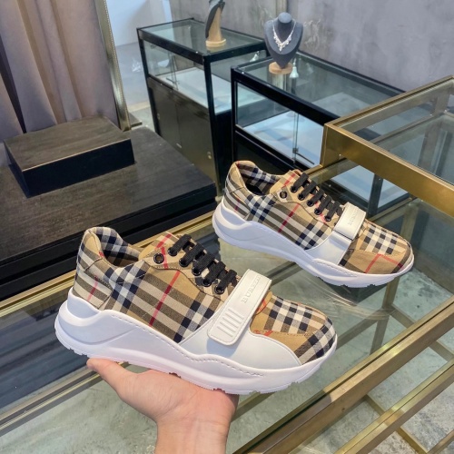Replica Burberry Casual Shoes For Men #877006 $85.00 USD for Wholesale