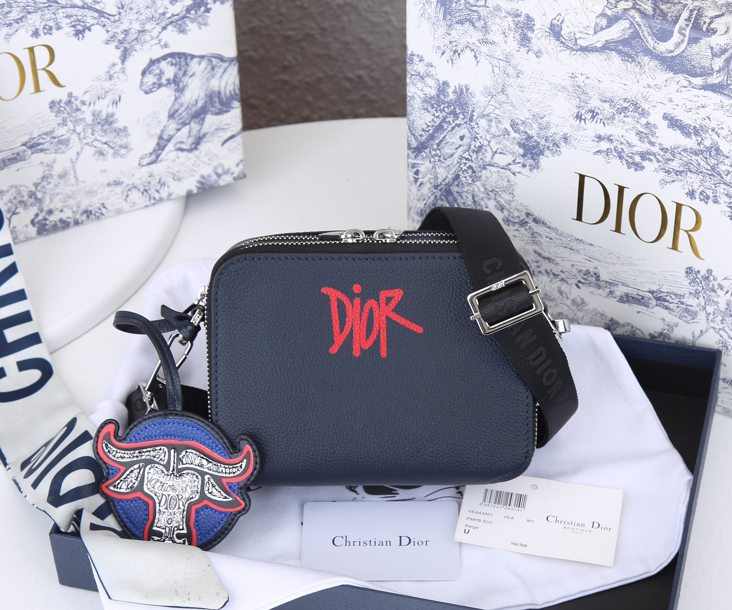 vea43001 dior