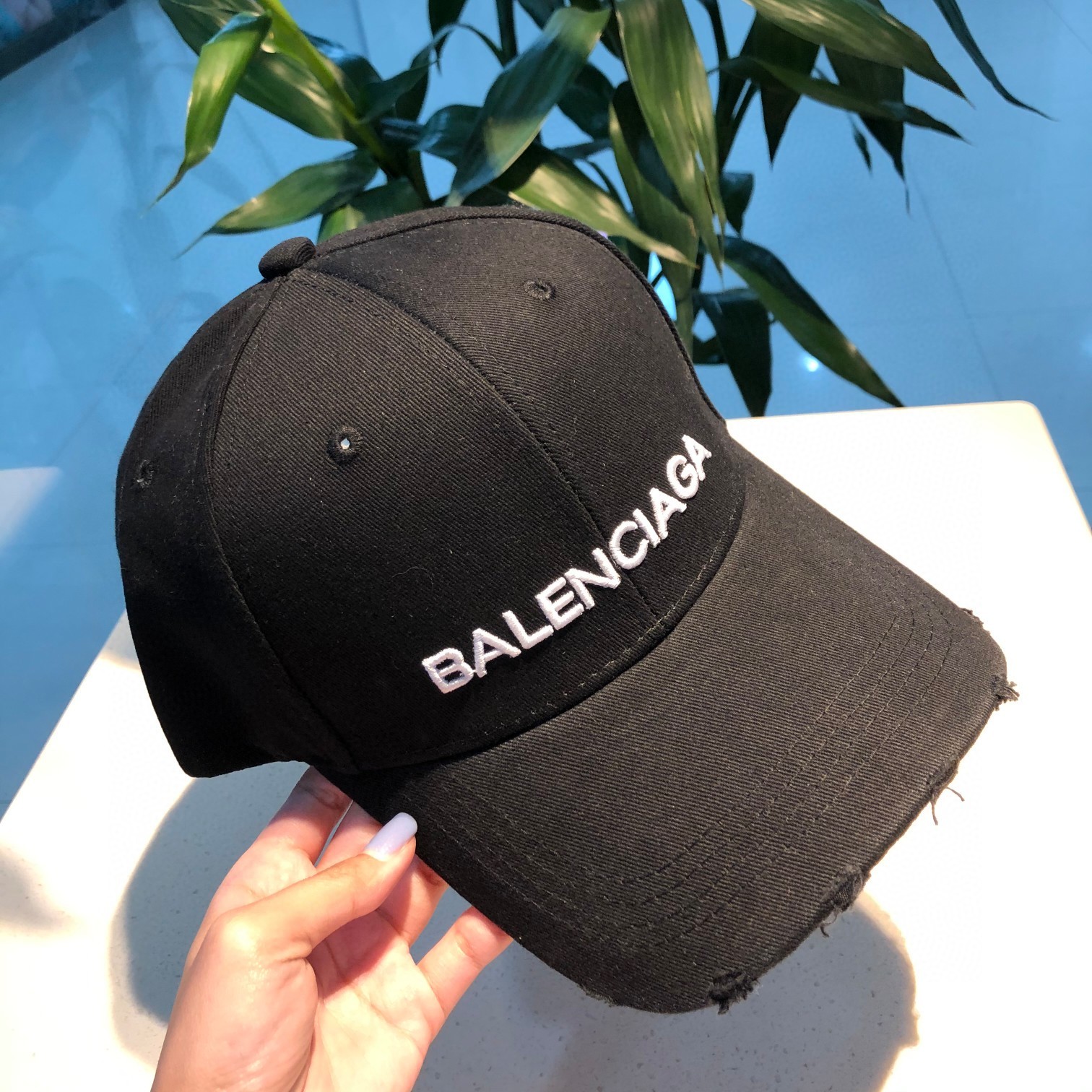 Replica balenciaga cap online