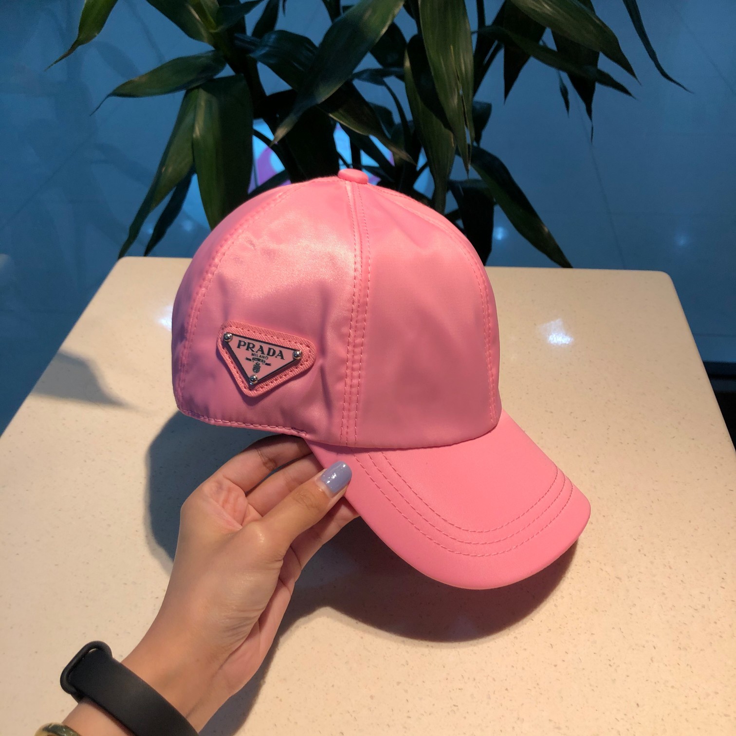 prada caps