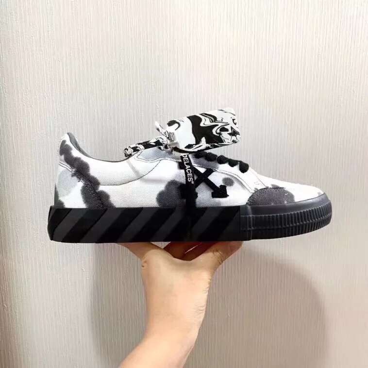 off white shoes man