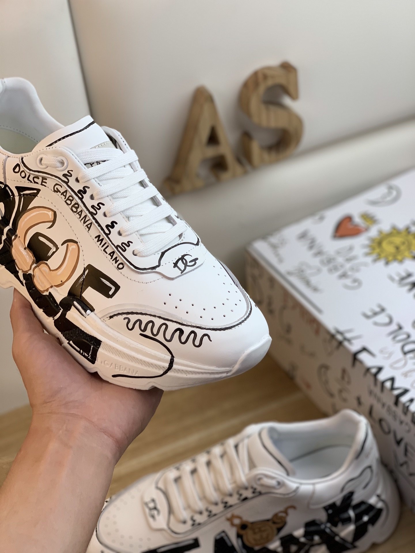 d&g shoes 2019