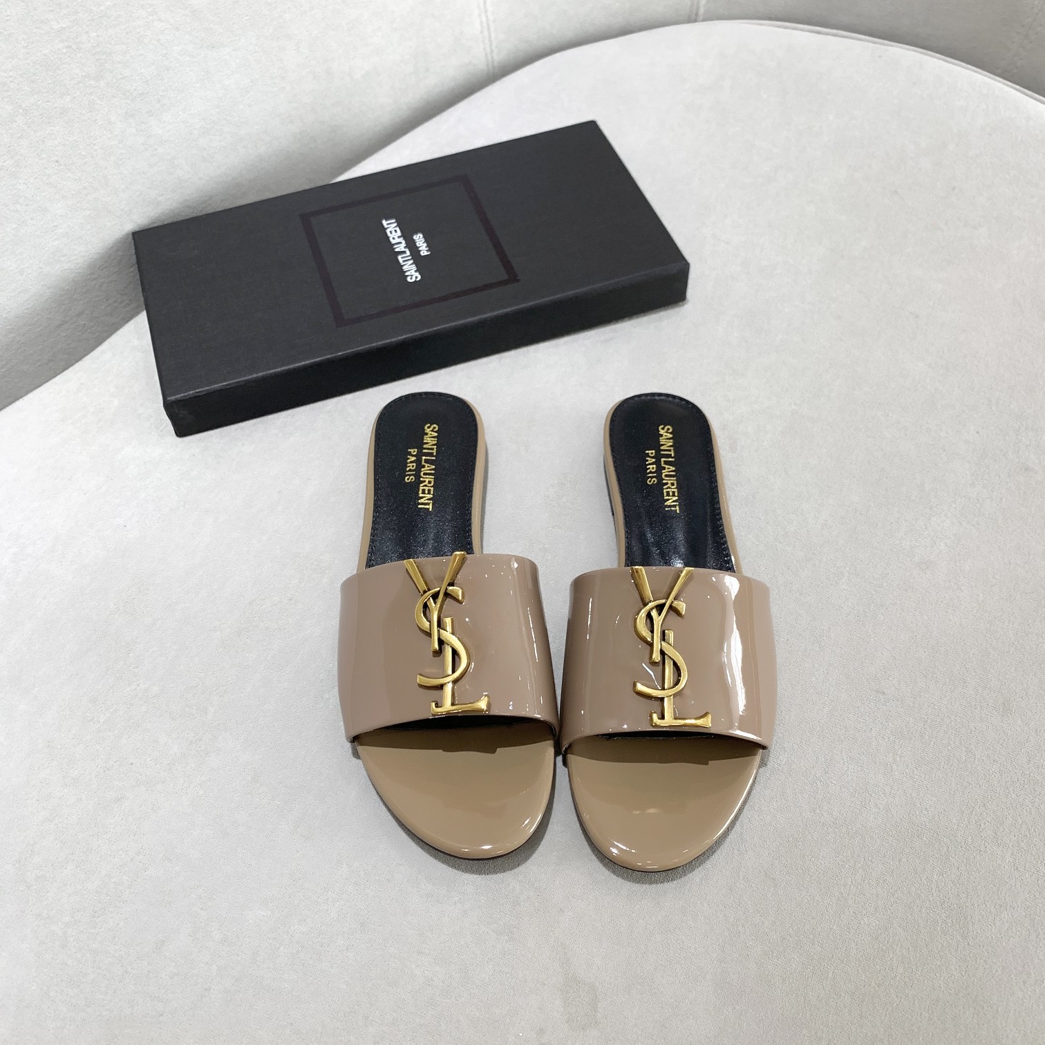 womens ysl sliders