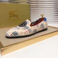 $80.00 USD Burberry Casual Shoes For Men #868748