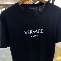 $41.00 USD Versace T-Shirts Short Sleeved For Men #869741