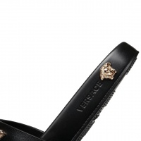 $65.00 USD Versace Slippers For Men #871378