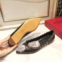 $85.00 USD Valentino Flat Shoes For Women #871508