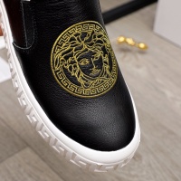 $72.00 USD Versace Casual Shoes For Men #876391
