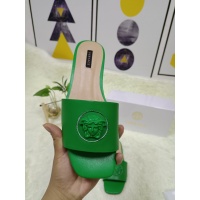 $65.00 USD Versace Slippers For Women #876972
