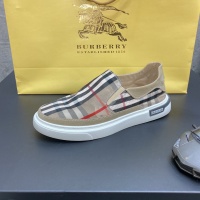 $72.00 USD Burberry Casual Shoes For Men #877426
