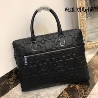 $118.00 USD Versace AAA Man Handbags #877974
