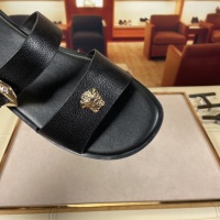 $45.00 USD Versace Slippers For Men #878630