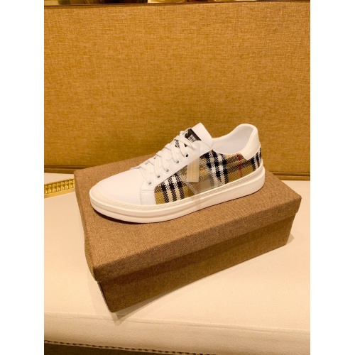 Replica Burberry Casual Shoes For Men #879806 $76.00 USD for Wholesale