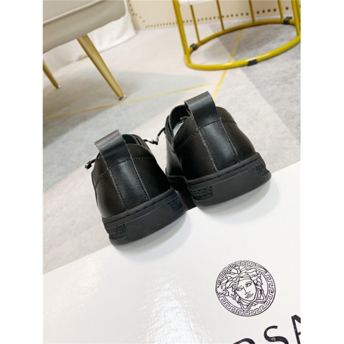 Replica Versace Casual Shoes For Men #880595 $76.00 USD for Wholesale