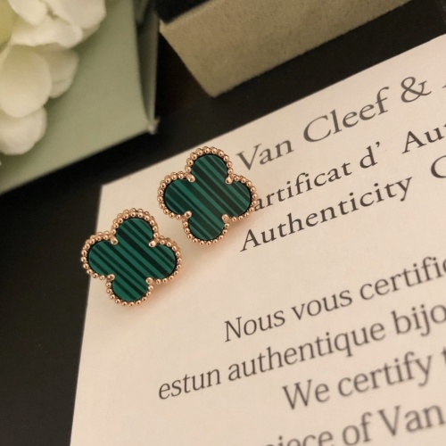 Van Cleef &amp; Arpels Earrings #881868 $32.00 USD, Wholesale Replica Van Cleef &amp; Arpels Earrings