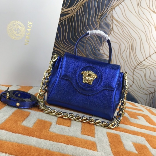 Versace AAA Quality Messenger Bags For Women #881920 $165.00 USD, Wholesale Replica Versace AAA Quality Messenger Bags