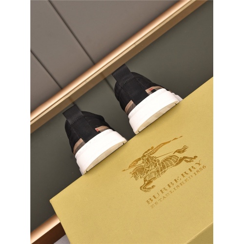 Replica Burberry Casual Shoes For Men #882230 $72.00 USD for Wholesale