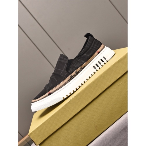 Replica Burberry Casual Shoes For Men #882230 $72.00 USD for Wholesale