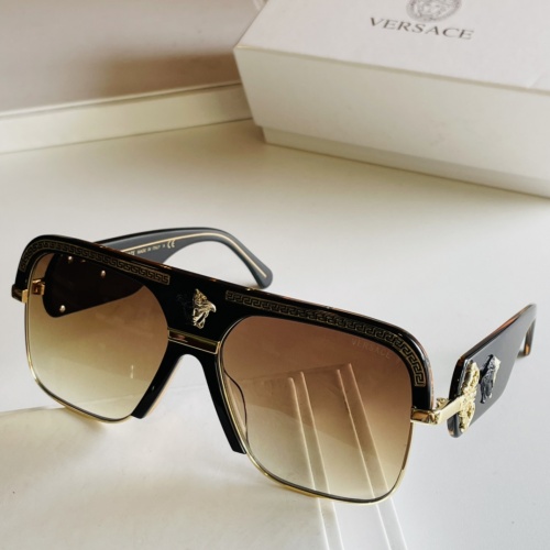 Versace AAA Quality Sunglasses #883449