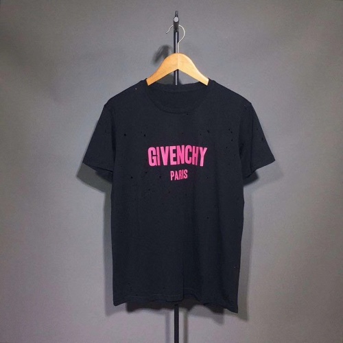Givenchy T-Shirts Short Sleeved For Unisex #884118 $40.00 USD, Wholesale Replica Givenchy T-Shirts