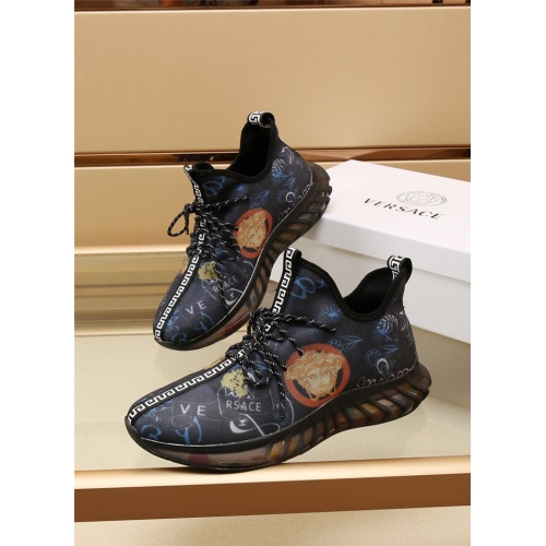 Versace Casual Shoes For Men #885116