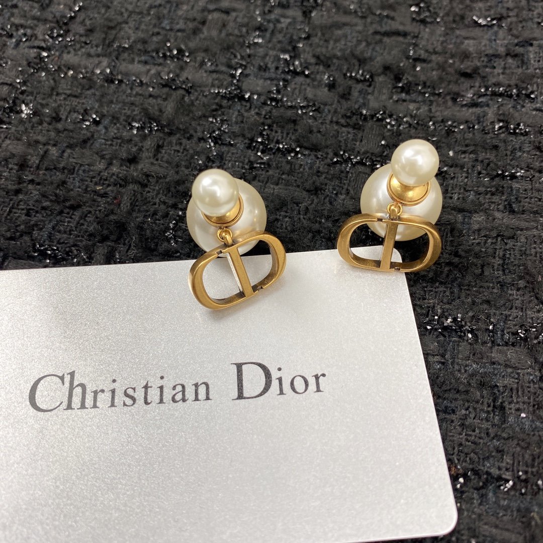christian dior earrings