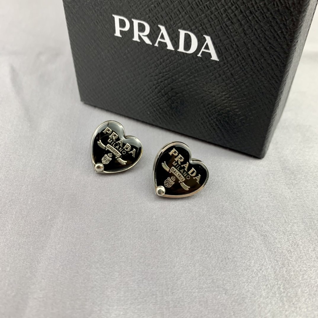 Серьги Prada