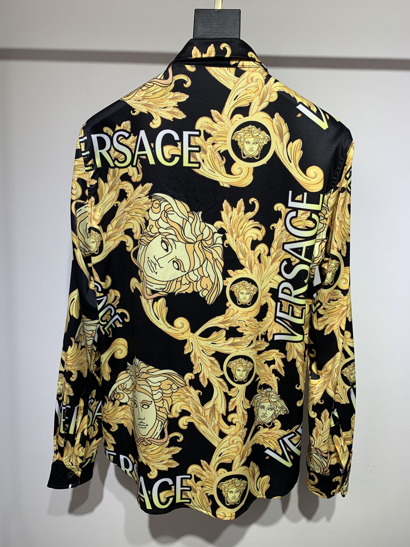 Versace Shirts Long Sleeved For Men 885264 45.00 USD, Wholesale
