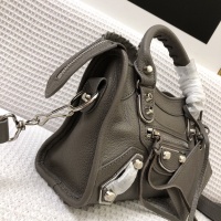 $140.00 USD Balenciaga AAA Quality Messenger Bags For Women #881758