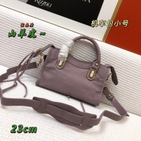 $140.00 USD Balenciaga AAA Quality Messenger Bags For Women #881761
