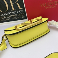 $115.00 USD Valentino AAA Quality Messenger Bags For Women #881781