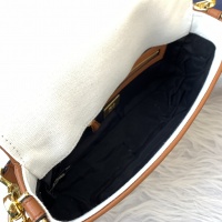 $98.00 USD Fendi AAA Messenger Bags For Women #882381