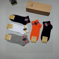 $27.00 USD Burberry Socks #882758