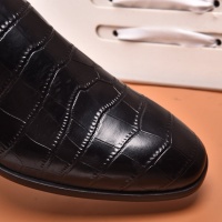 $98.00 USD Versace Leather Shoes For Men #882924