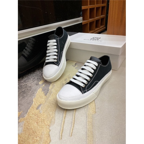 Givenchy Casual Shoes For Men #885965