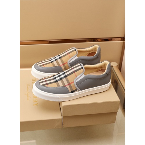 Replica Burberry Casual Shoes For Men #886401 $76.00 USD for Wholesale