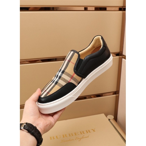 Replica Burberry Casual Shoes For Men #886402 $76.00 USD for Wholesale