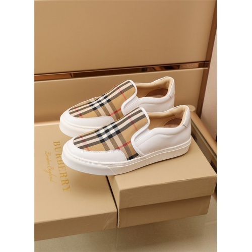 Replica Burberry Casual Shoes For Men #886403 $76.00 USD for Wholesale