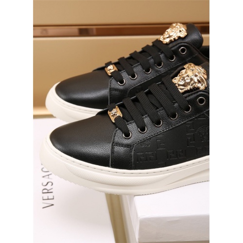 Replica Versace Casual Shoes For Men #886409 $80.00 USD for Wholesale