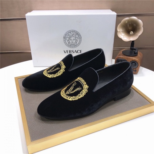 Versace Leather Shoes For Men #887922