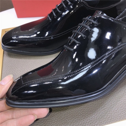 Replica Salvatore Ferragamo Leather Shoes For Men #887938 $88.00 USD for Wholesale